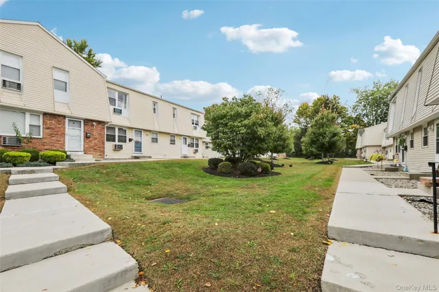 $199,000 | 20 Main Street, Unit 20, Garnerville, NY 10923