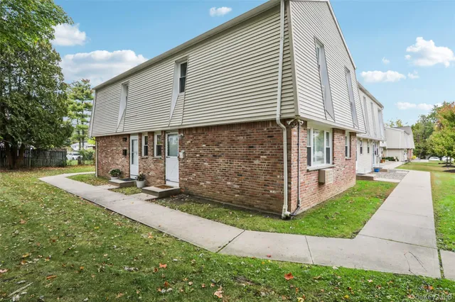 $199,000 | 20 Main Street, Unit 20, Garnerville, NY 10923