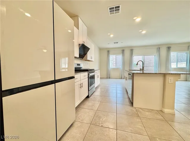 $2,195 | 9227 South Park Street, Las Vegas, NV 89178