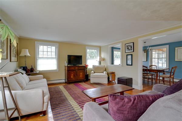 19 Lena Road Natick, MA 01760 - Photo 3 of 29 Gallery Image 3