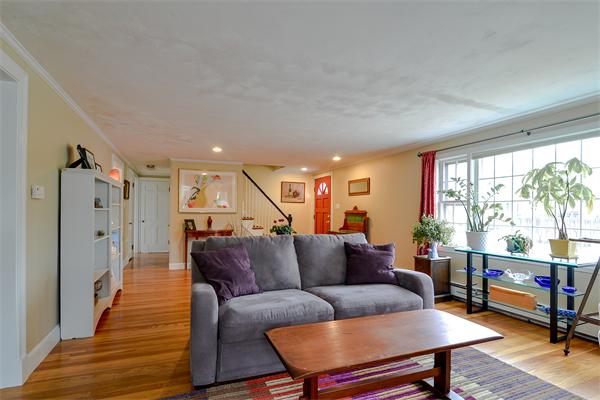 19 Lena Road Natick, MA 01760 - Photo 4 of 29 Gallery Image 4