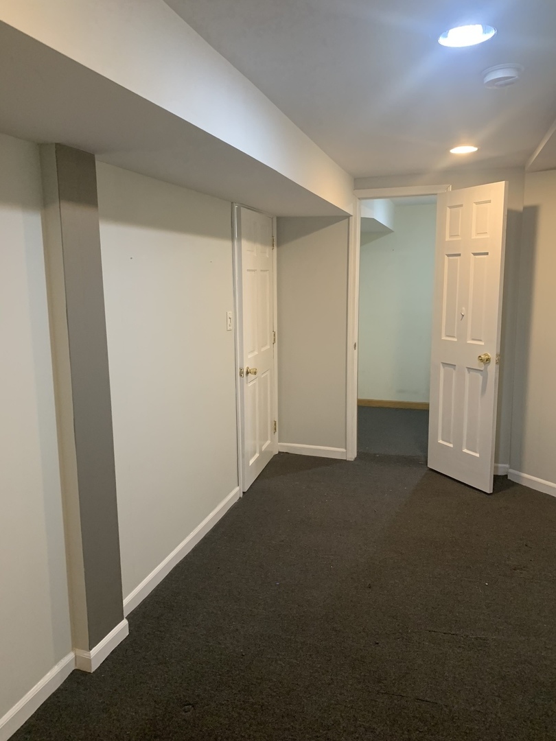 Undisclosed Address Chicago, IL 60613 - Photo 20 of 22 a view of empty room