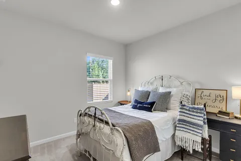 $389,000 | 259 West Bradford Pointe Drive, Summerville, SC 29486