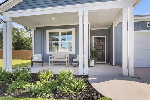 $389,000 | 259 West Bradford Pointe Drive, Summerville, SC 29486