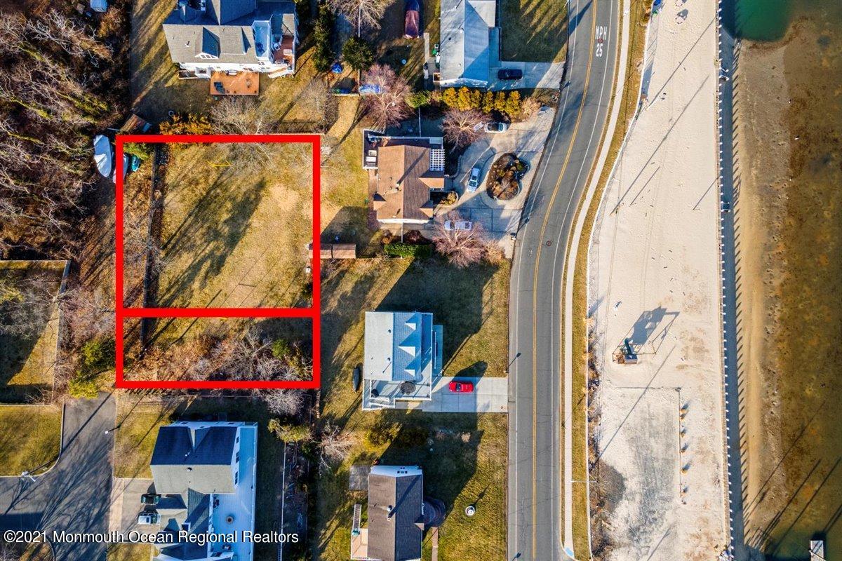 54 Ridgewood Way Neptune Township, NJ 07753 - Photo 17 of 42 17-52&54RidgewoodWay_016