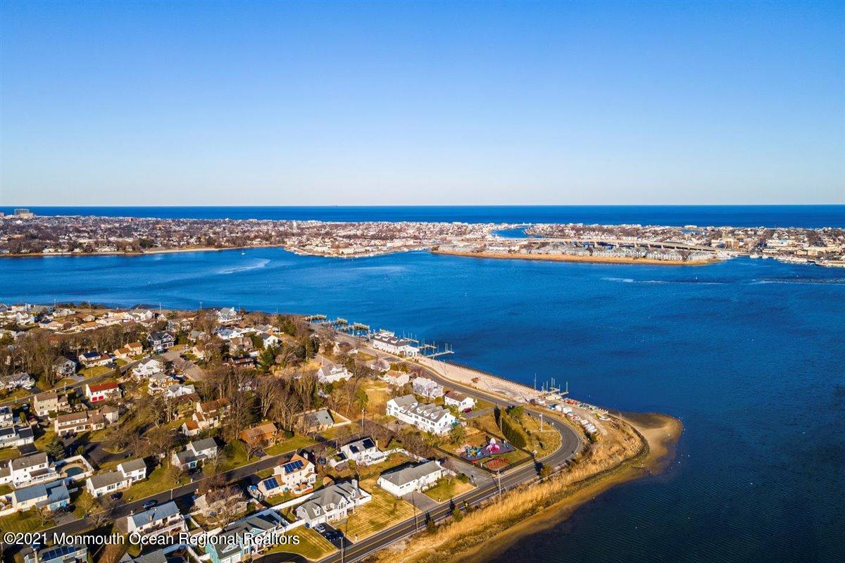 54 Ridgewood Way Neptune Township, NJ 07753 - Photo 22 of 42 22-52&54RidgewoodWay_021