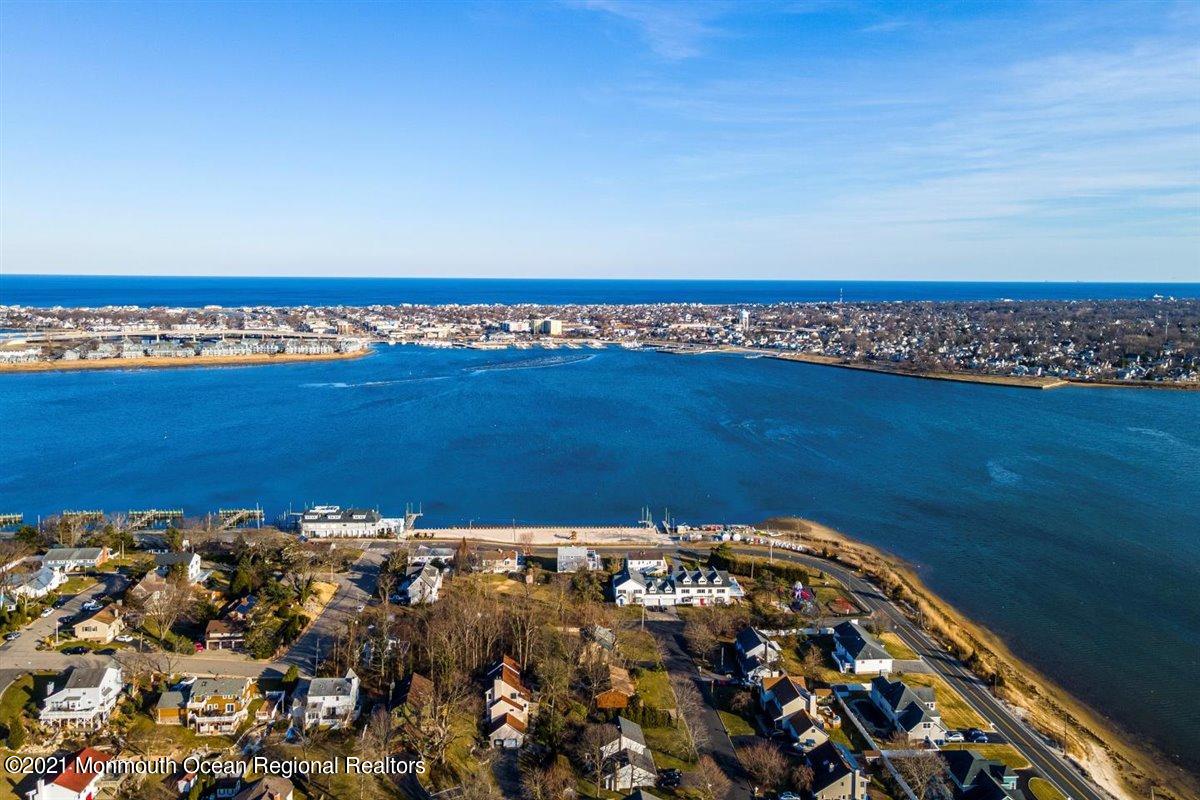 54 Ridgewood Way Neptune Township, NJ 07753 - Photo 24 of 42 24-52&54RidgewoodWay_023