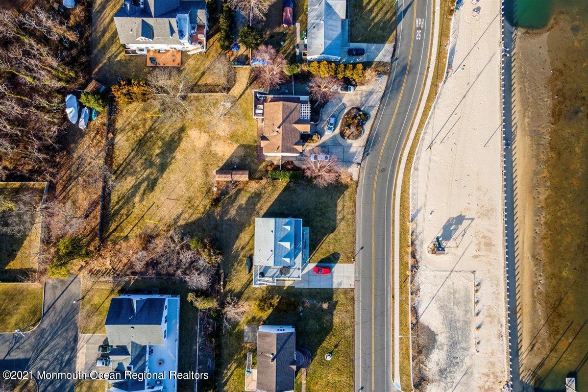 54 Ridgewood Way Neptune Township, NJ 07753 - Photo 35 of 42 35-52&54RidgewoodWay_034