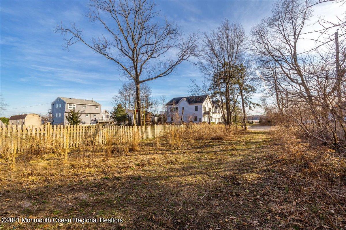 54 Ridgewood Way Neptune Township, NJ 07753 - Photo 40 of 42 40-52&54RidgewoodWay_039