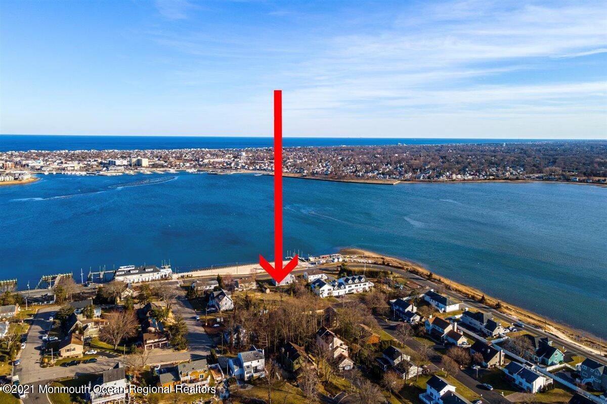 54 Ridgewood Way Neptune Township, NJ 07753 - Photo 7 of 42 07-52&54RidgewoodWay_006