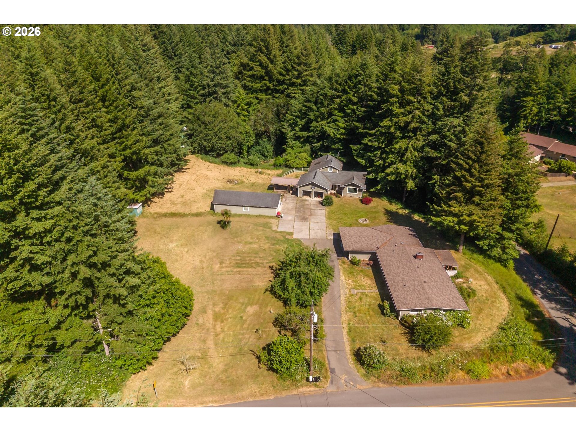 93845 Upper Loop Lane Coos Bay, OR 97420 - Photo 4 of 48