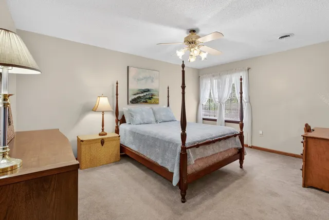 $539,900 | 806 Manor Drive, Fayetteville, TN 37334