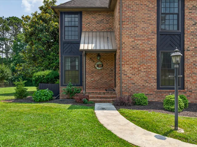 $539,900 | 806 Manor Drive, Fayetteville, TN 37334