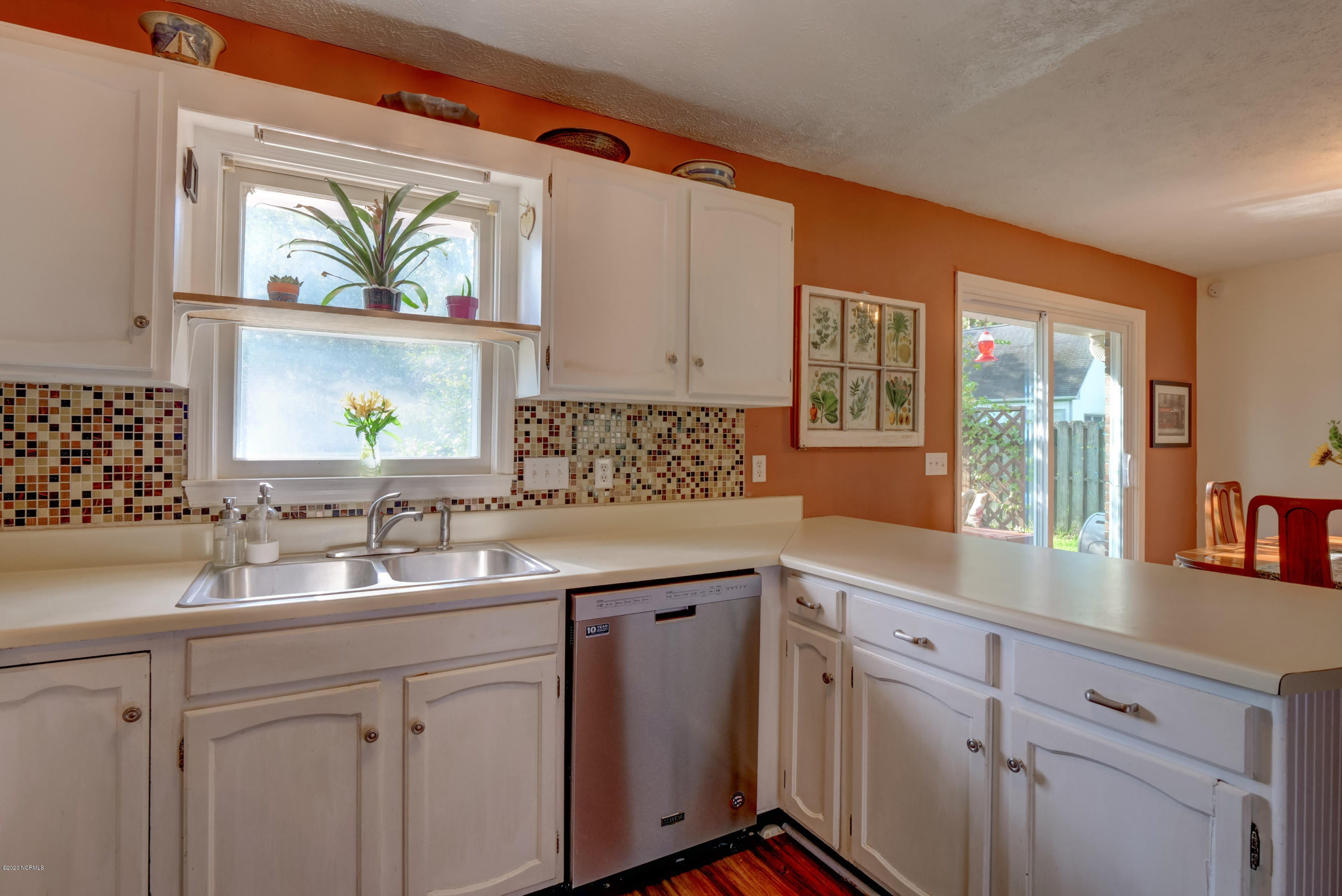 305 North Hampton Road Wilmington, NC 28409 - Photo 14 of 30 305 N Hampton Rd Wilmington NC-print-014