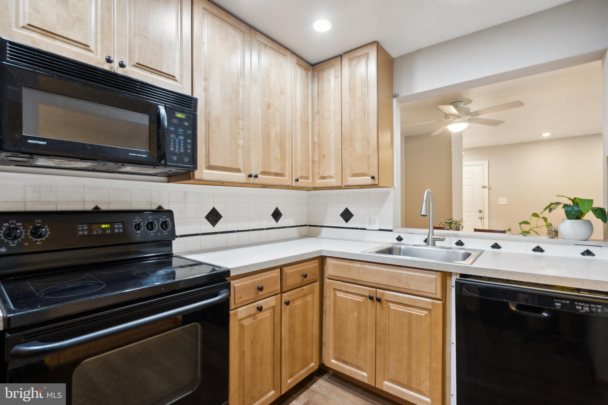 25 South Church Road, Unit 52 Maple Shade, NJ 08052 - Photo 8 of 23 Pull Out Trash Cabinetry