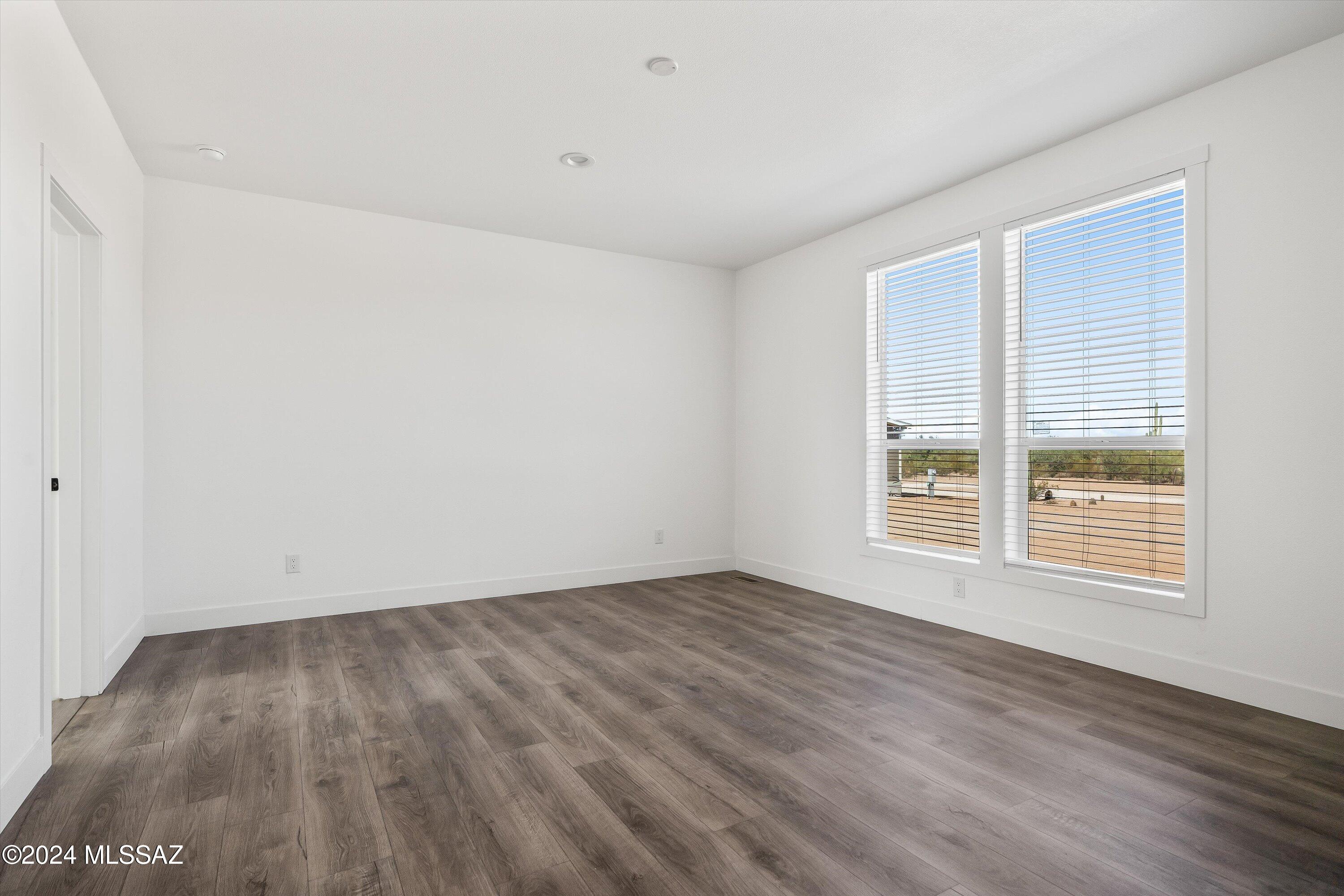 12486 West Picture Rocks Road Tucson, AZ 85743 - Photo 12 of 27 13-Primary Bedroom