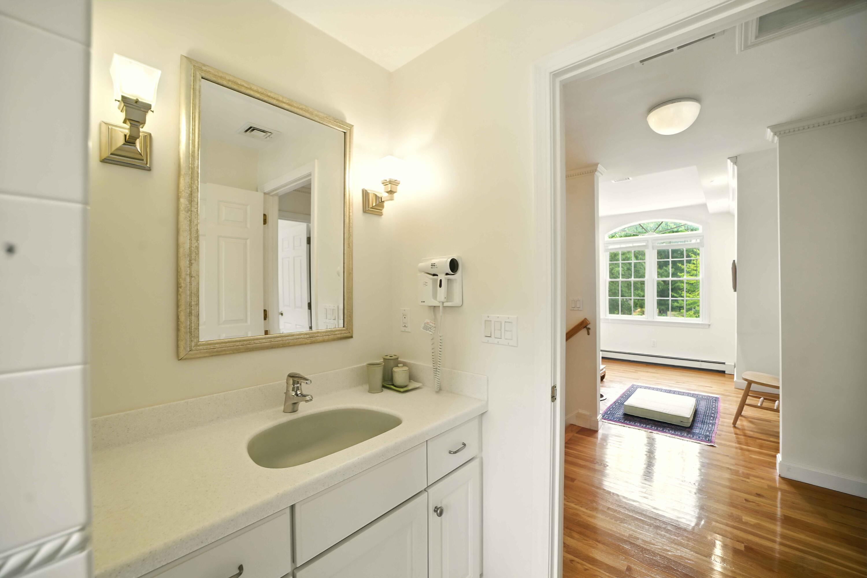 81 Falling Leaf Lane Osterville, MA 02655 - Photo 41 of 51 Shared full bath