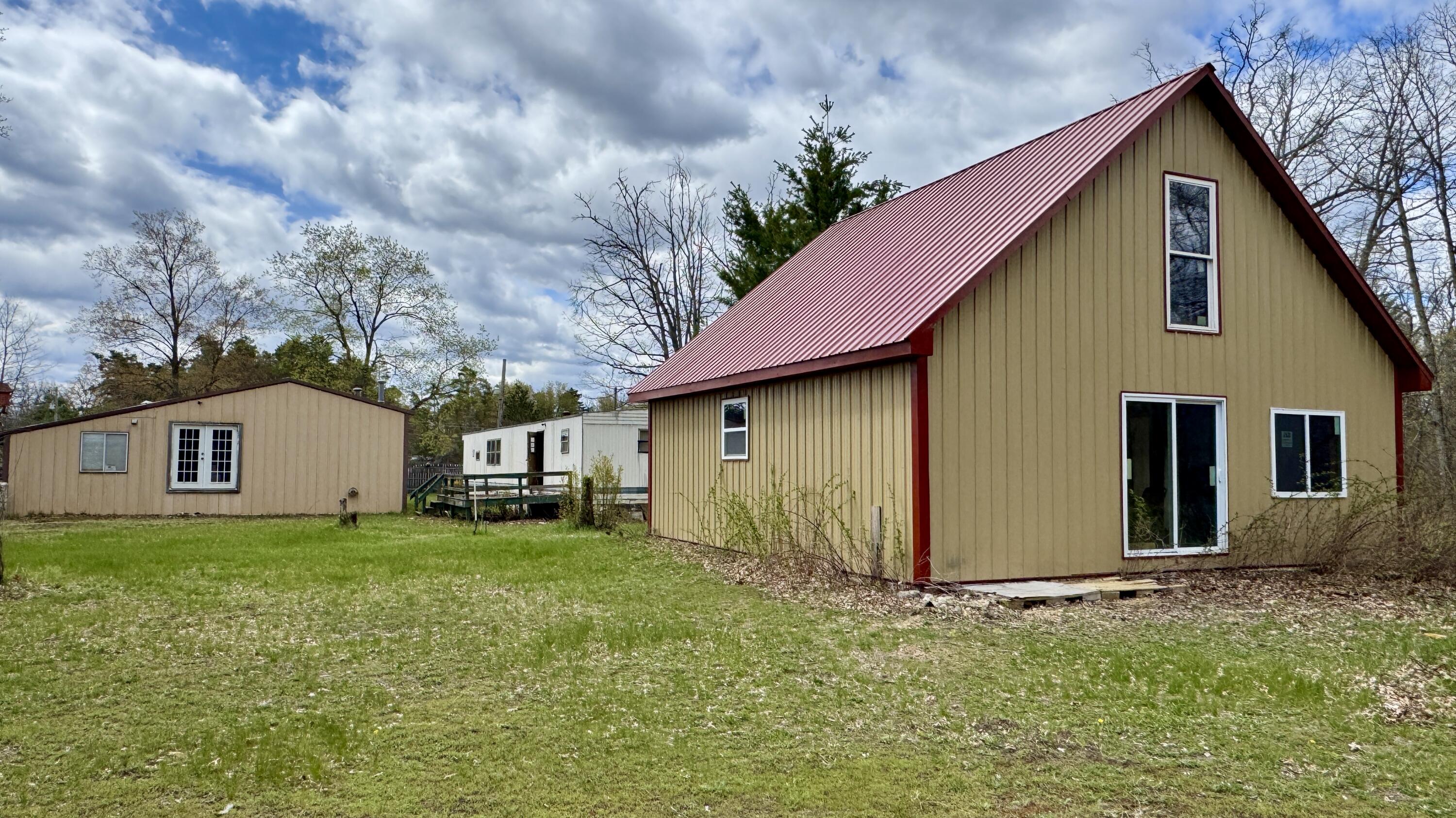 1496 17 Mile Road Marion, MI 49665 - Photo 3 of 27 Greg Bosscher (15)