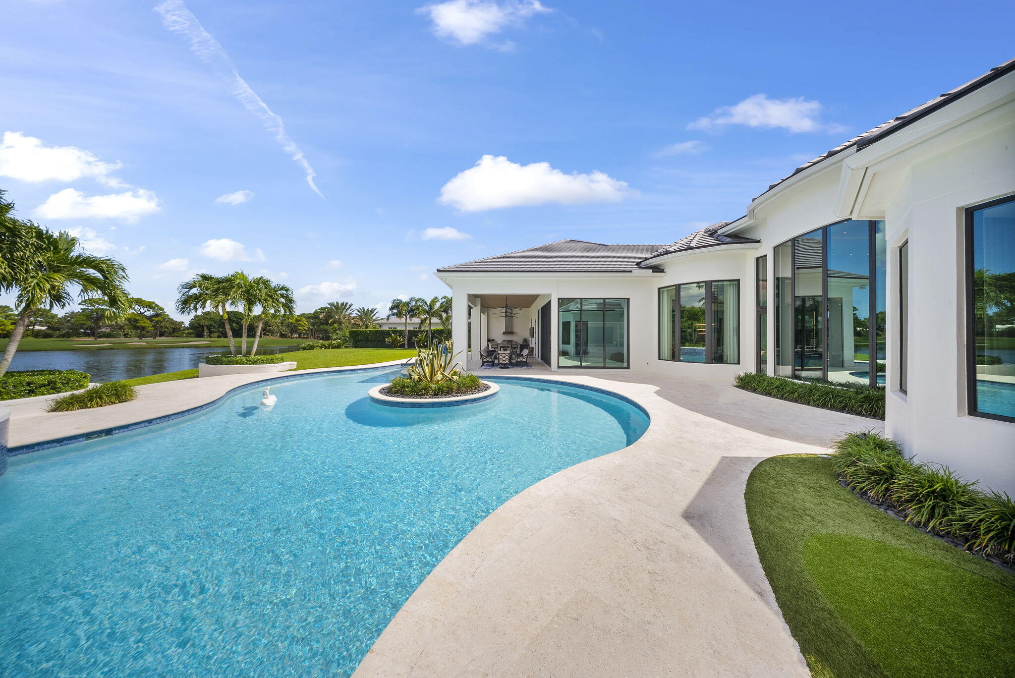 208 Locha Drive Jupiter, FL 33458 - Photo 79 of 125 Pool