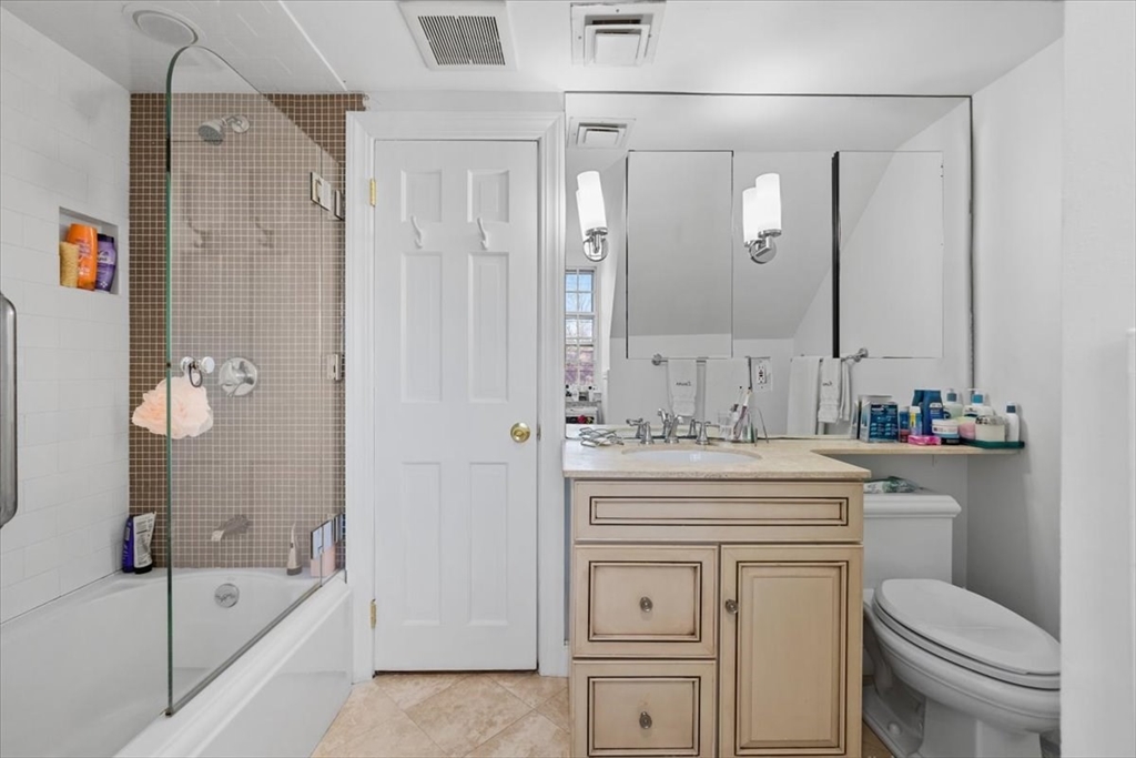 146 Arnold Road Newton, MA 02459 - Photo 13 of 24