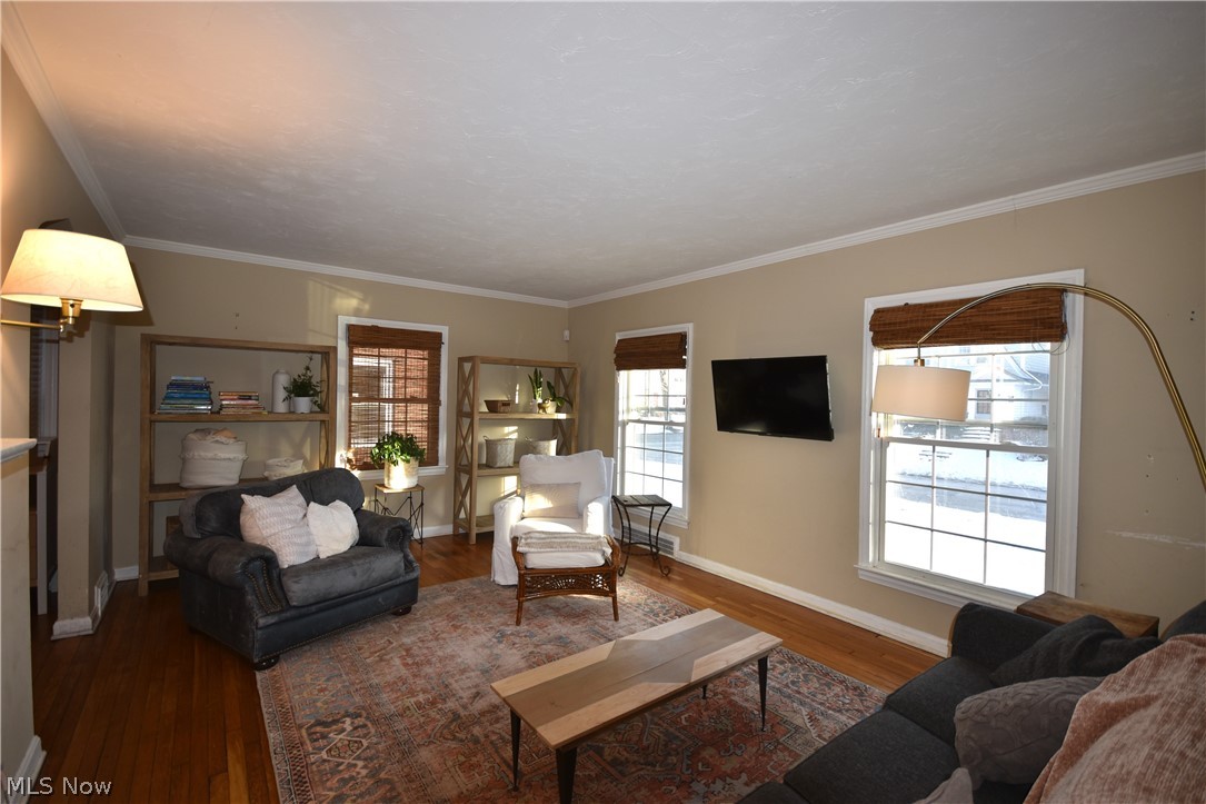 3629 Tullamore Road Cleveland, OH 44118 - Photo 9 of 22