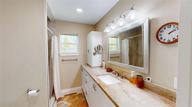 $255,000 | 1404 South China Street, Brady, TX 76825