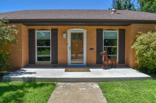 $255,000 | 1404 South China Street, Brady, TX 76825