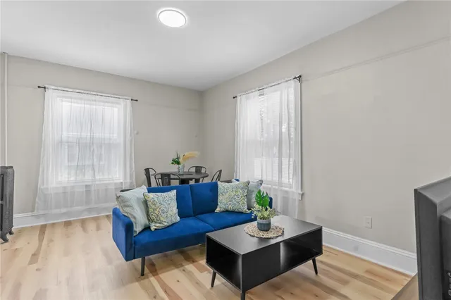 $2,500 | 1413 Broad Street, Unit 2, Providence, RI 02905