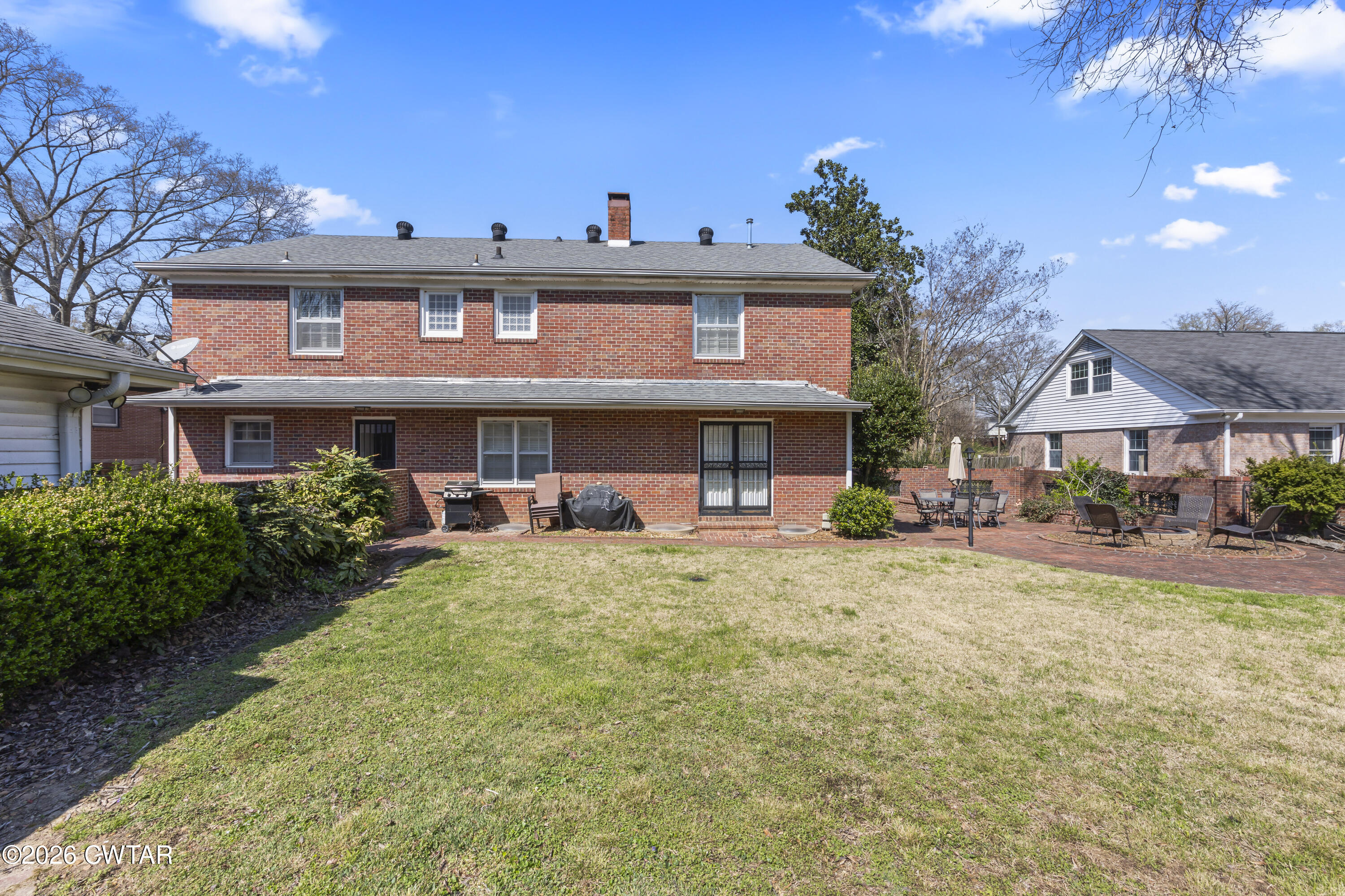 410 Walnut Street Jackson, TN 38301 - Photo 4 of 33 EN4A1032