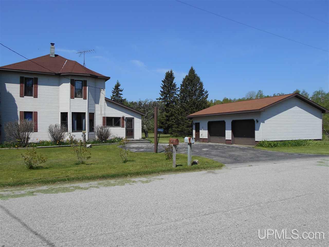 4805 Hendrickson Road Manistique, MI 49854 - Photo 6 of 18 Gallery Image 6