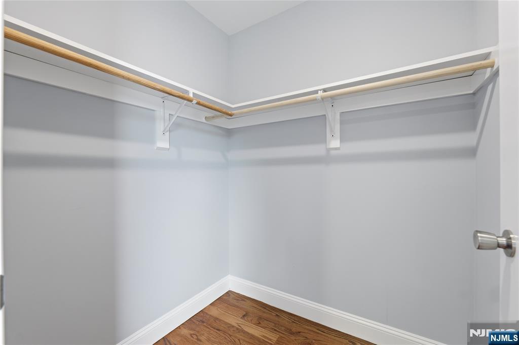 23 Edwin Place Newark, NJ 07112 - Photo 11 of 32