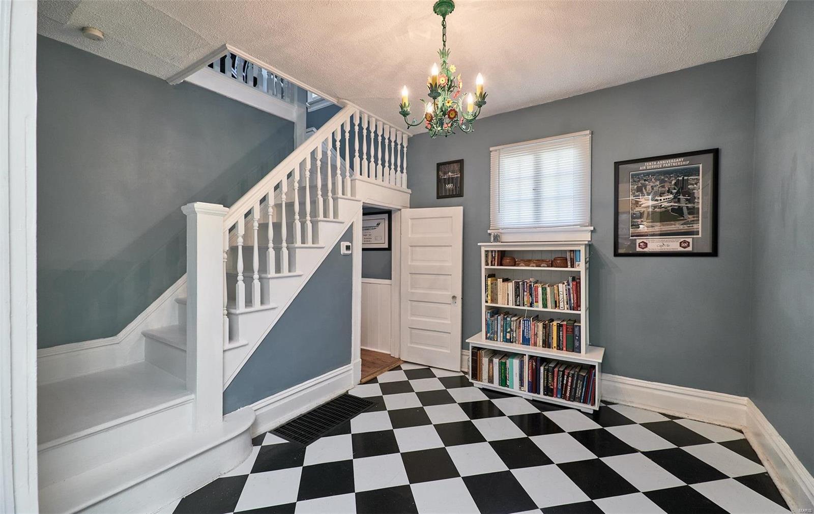3533 Brown Road St. Louis, MO 63114 - Photo 9 of 68 Gallery Image 9