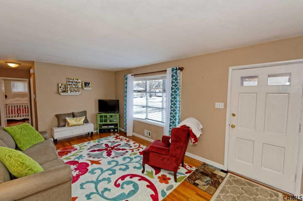 30 Tanglewood Road Colonie, NY 12205 - Photo 5 of 20 Photo 5