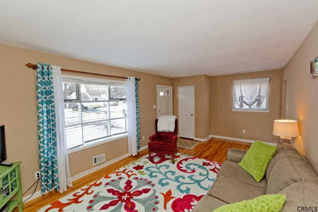 30 Tanglewood Road Colonie, NY 12205 - Photo 7 of 20 Photo 7