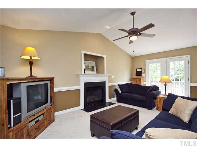 825 Shackleton Road Apex, NC 27502 - Photo 3 of 25 Gallery Image 3