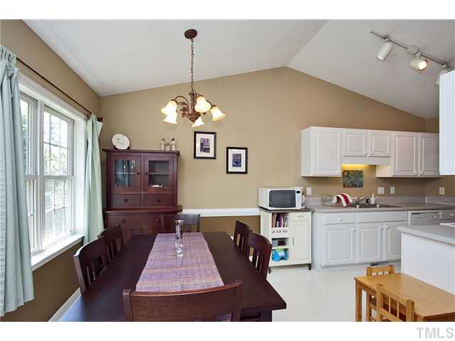 825 Shackleton Road Apex, NC 27502 - Photo 8 of 25 Gallery Image 8