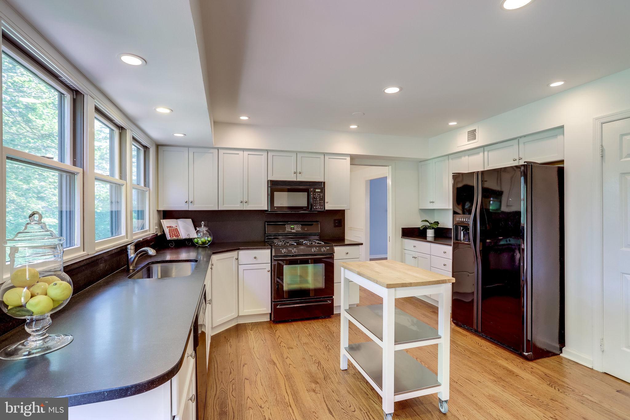 1009 Riva Ridge Drive Great Falls, VA 22066 - Photo 21 of 62 Black Honed Granite Counters