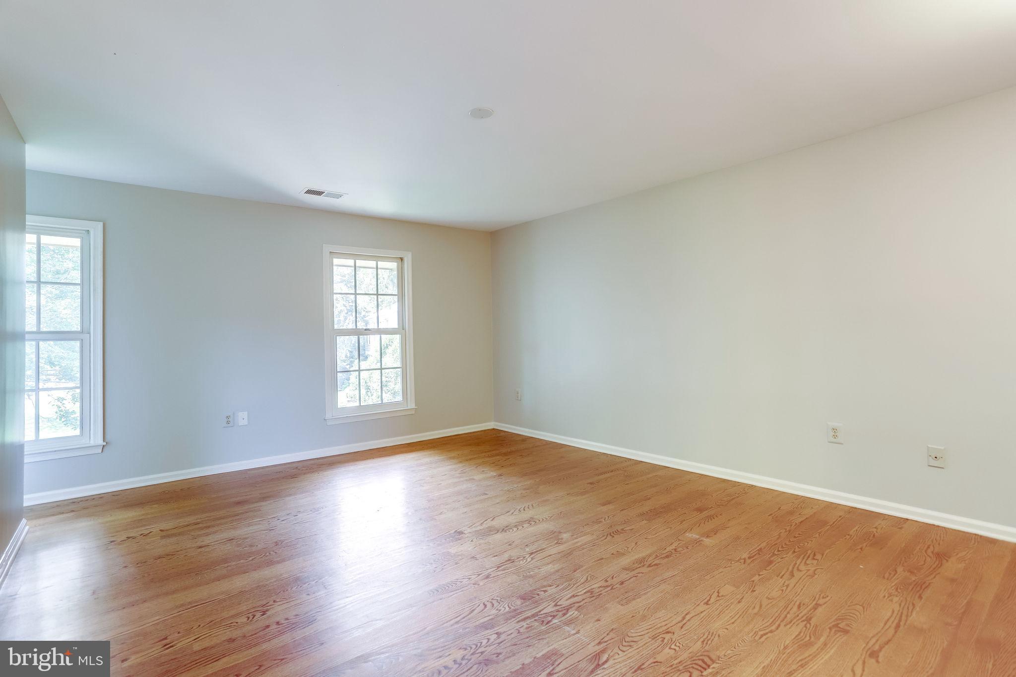 1009 Riva Ridge Drive Great Falls, VA 22066 - Photo 32 of 62 Owner's Suite