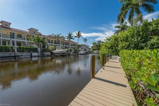$445,000 | 1125 Little Neck Court, Unit G63, Naples, FL 34102