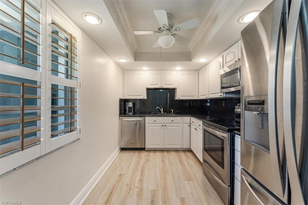 1125 Little Neck Court, Unit G63 Naples, FL 34102 - Photo 5 of 21