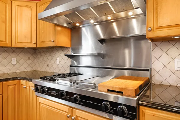 $999,000 | 8 Clayton Drive, Seaville, NJ 08230
