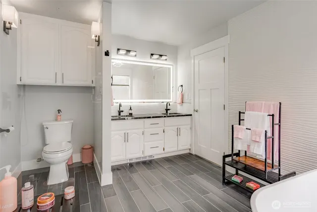 $1,499,000 | 5341 South Bercot Road, Freeland, WA 98249