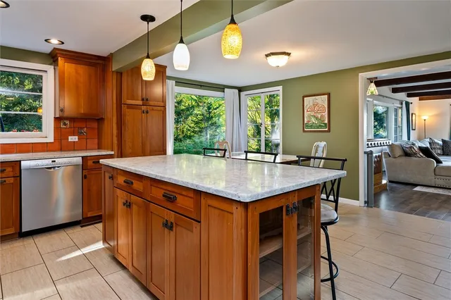 $379,900 | 7406 Forest Trail, Victor, NY 14564