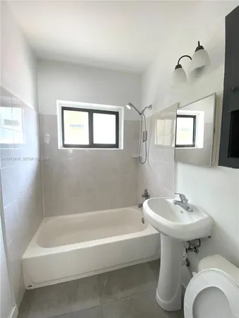 $1,650 | 165 Northeast 56th Street, Unit 1, Miami, FL 33137