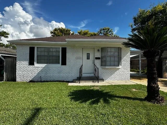 $2,200 | 513 North Atlanta Street, Metairie, LA 70003