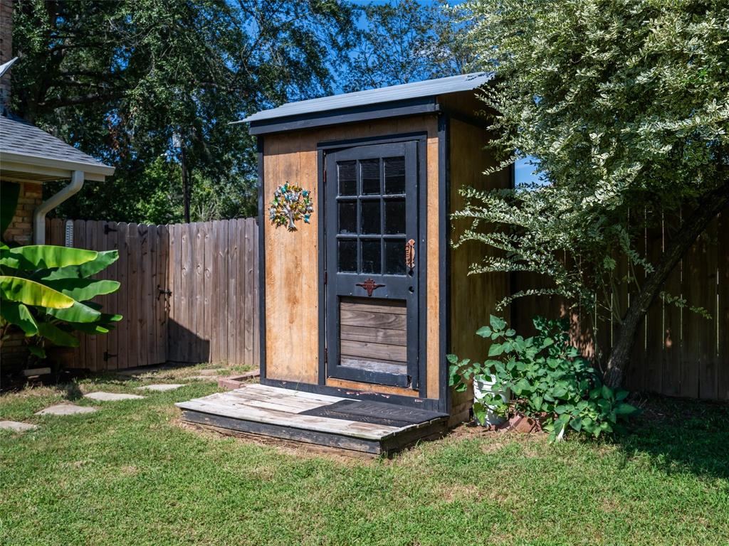808 Walters Frankston, TX 75763 - Photo 32 of 32 a front view of house with yard