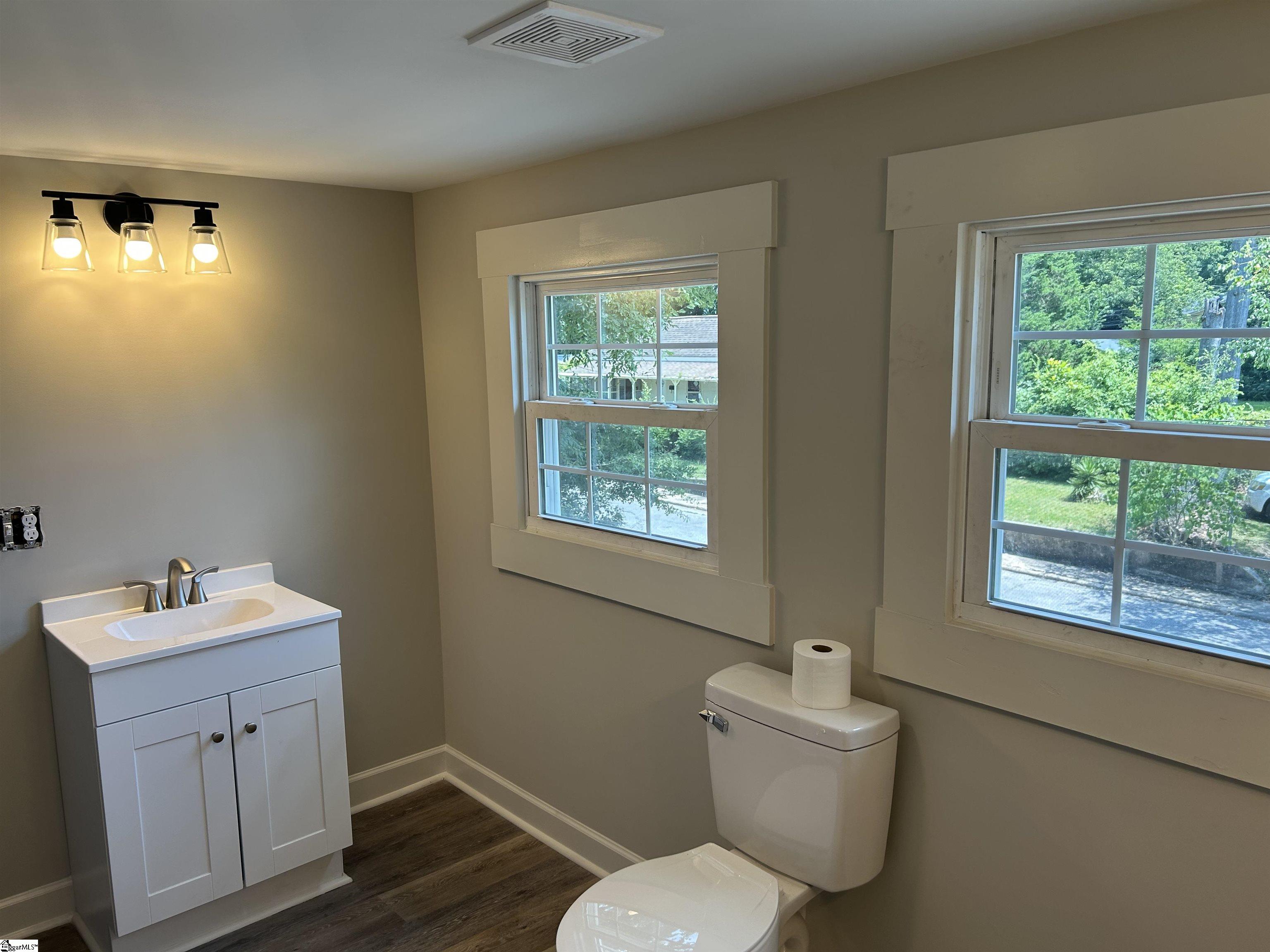 106 Washington Street Clinton, SC 29325 - Photo 22 of 32