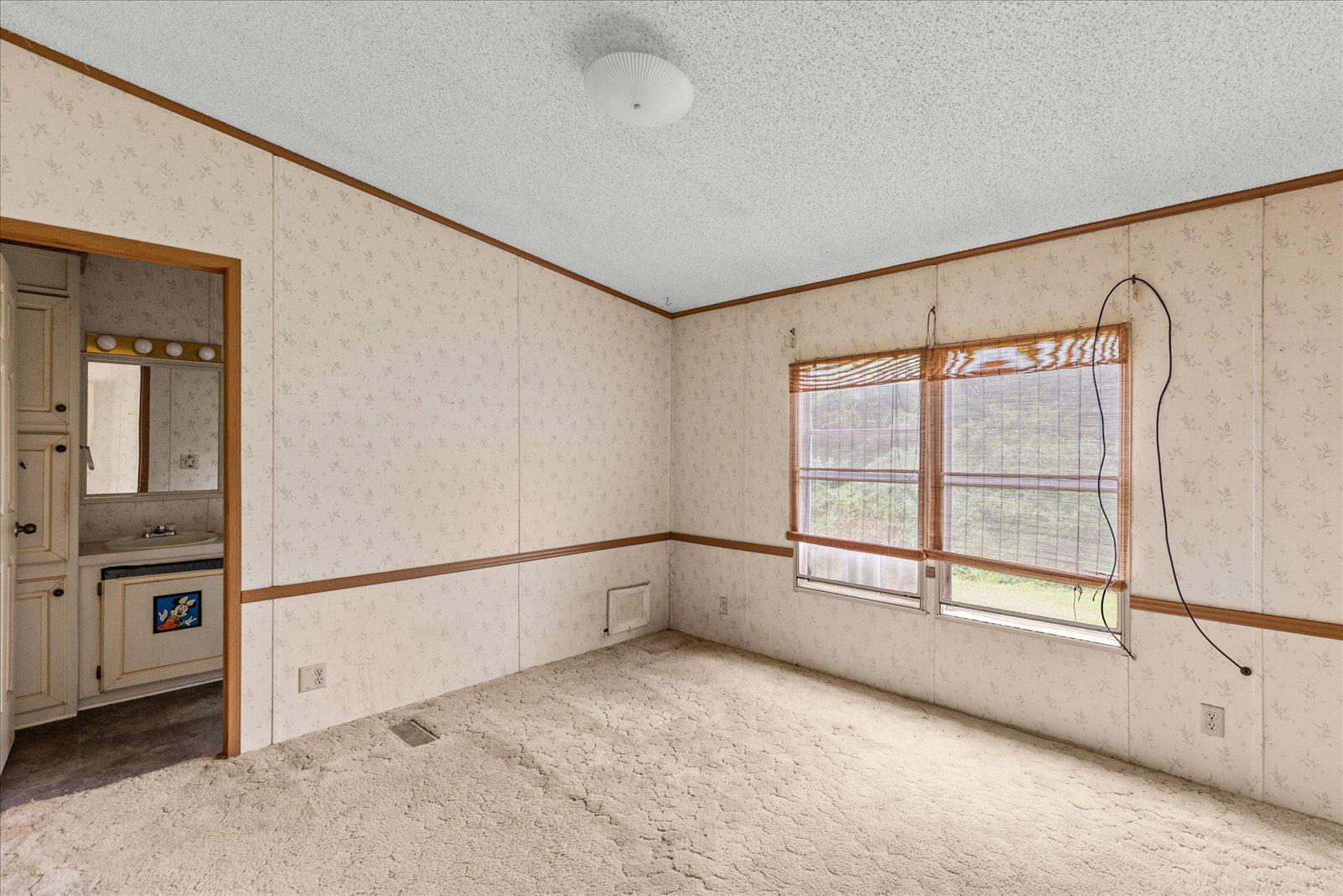 333 Newcomer Road Windsor, PA 17366 - Photo 86 of 112 Mobile Home Primary Bedroom
