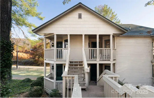 $114,900 | 160 Whitney Boulevard, Unit 4, Lake Lure, NC 28746