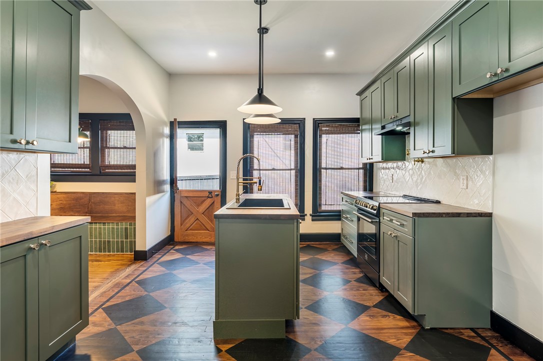 4 Verner Springs Road Greenville, SC 29609 - Photo 5 of 43 Gallery Image 5